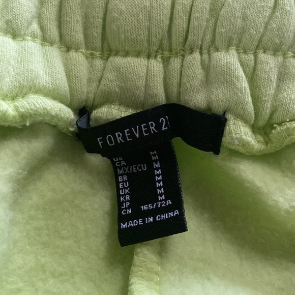 Yellow sweat shorts Forever 21 - Picture 3 of 3